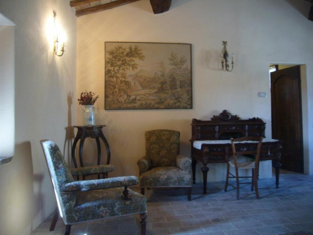 Borgo Storico Cisterna Villa Macerata Feltria Bilik gambar