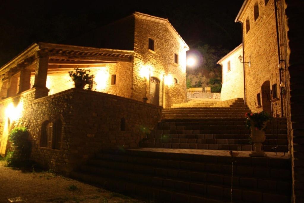 Borgo Storico Cisterna Villa Macerata Feltria Luaran gambar